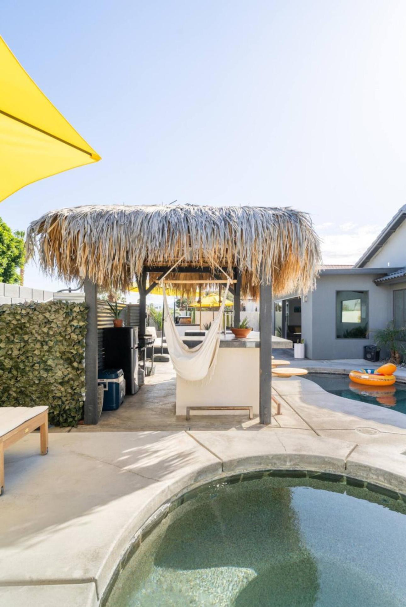 Desert Paradise Salt Water Pool & Spa 1 Mile To Coachella Fest 인디오 외부 사진